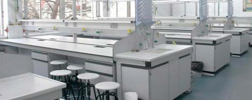 8 MOBILIARIO PARA LABORATORIOS